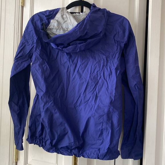 Purple light rain jacket - Picture 9 of 10